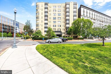 General Scott Apartments unit 714, Washington, DC 20036 - photo 3