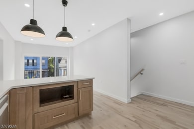 13 Voorhees St, Newark, NJ 07108 - photo 6