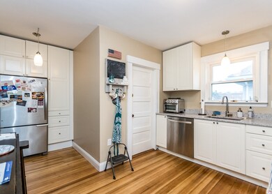 13-15 Palmer St, Waltham, MA 02451 - photo 2