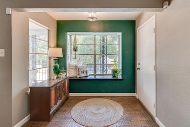 1401 Driftwood Dr, Euless, TX 76040 - photo 5