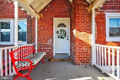 1118 Sterling Ave, Marcus Hook, PA 19061 - photo 2