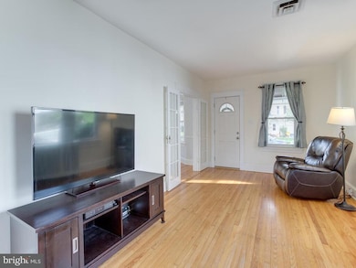 115 Sycamore Rd, Linthicum Heights, MD 21090 - photo 7