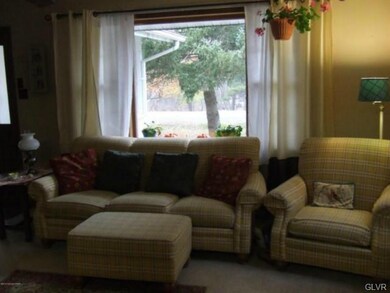 132 Hawthorn Rd, Albrightsville, PA 18210 - photo 2