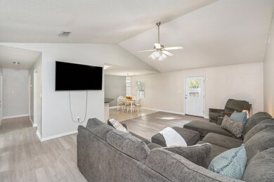 7-web-or-mls-3400 Skymaster Ct-16