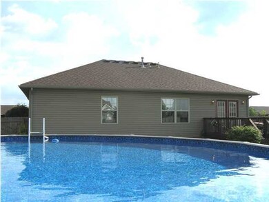 387 Helmwood Cir, Mount Washington, KY 40047 - photo 5