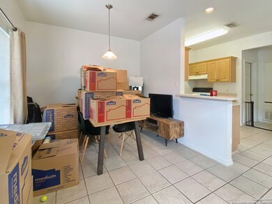 427 Lindsey St unit 111, San Marcos, TX 78666 - photo 5
