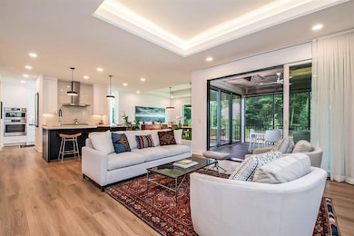 Living Room/Kitchen