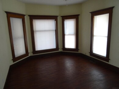 310 W 15th St, Auburn, IN 46706 - photo 4