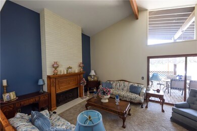 44154 Soft Ave, Lancaster, CA 93536 - photo 5