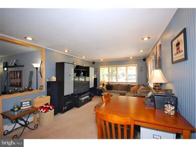 117 Idlewild Rd, Levittown, PA 19057 - photo 5