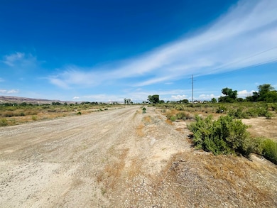 1232 Greenway Dr, Fruita, CO 81521 - photo 2