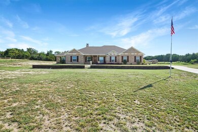 339 Kendall Cir, Weatherford, TX 76088 - photo 4