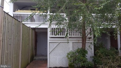 137 N Indian Aly unit 3, Winchester, VA 22601 - photo 6