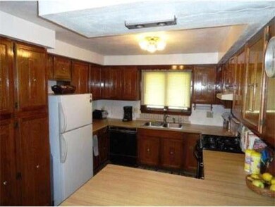 164 Kingston Rd, Danville, NH 03819 - photo 3