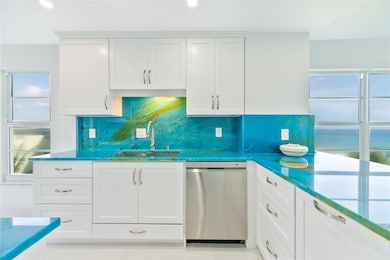 1021 Hillsboro Mile unit 308, Hillsboro Beach, FL 33062 - photo 7