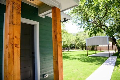 216 W Monterey St, Denison, TX 75020 - photo 2