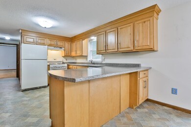 9 Chung St, Nashua, NH 03062 - photo 5