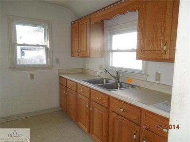 3118 Alden Dr, Lansing, MI 48910 - photo 4