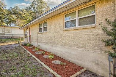 7946 Hare Ave, Jacksonville, FL 32211 - photo 4