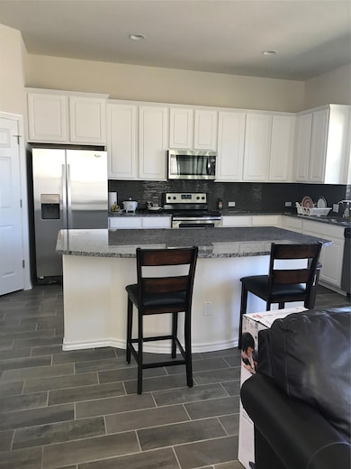 2105 Town Centre Dr unit 39, Round Rock, TX 78664 - photo 2