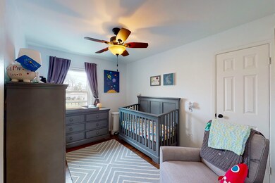 63 S Garfield Ave, Mundelein, IL 60060 - photo 4