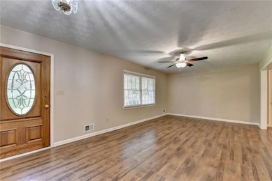 2414 Robin Hood Place NE, Marietta, GA 30068 - photo 3