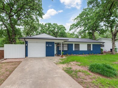 716 W Cedar St, Hurst, TX 76053 - photo 2