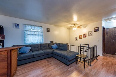 930 Pine St, Waukegan, IL 60085 - photo 4