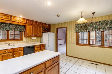 2116 Ironwood Ct, Ames, IA 50014 - photo 6