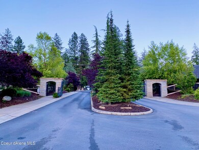 1224EBruinLoop_23940_5