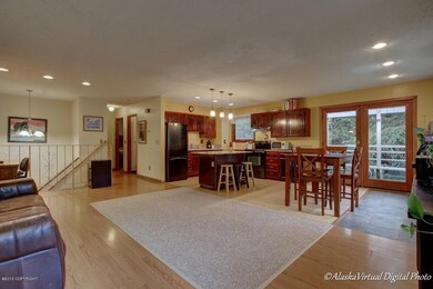 Open kitchen & living