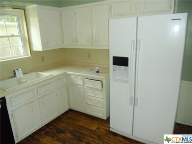 905 N 4th St, Copperas Cove, TX 76522 - photo 5