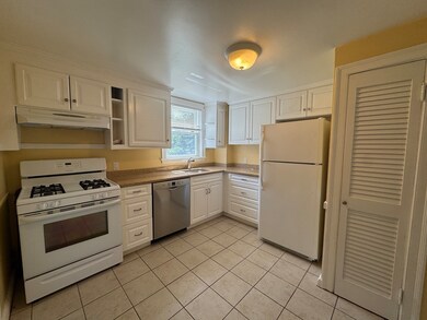 15 Hatfield Rd unit 15, West Newton, MA 02465 - photo 5