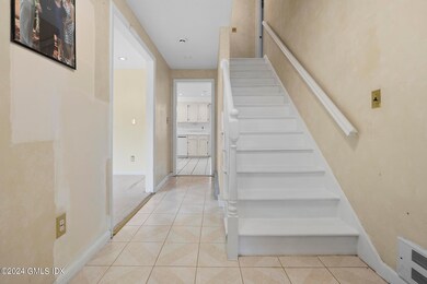 11 Zygmont Ln, Greenwich, CT 06831 - photo 2