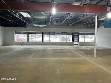 2100 S Columbia Rd, Grand Forks, ND 58201 - photo 7