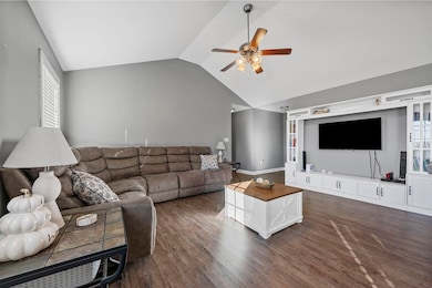 1311 Huron Way, Bowling Green, KY 42101 - photo 3