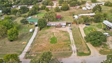 151 Overland Trail, Azle, TX 76020 - photo 3