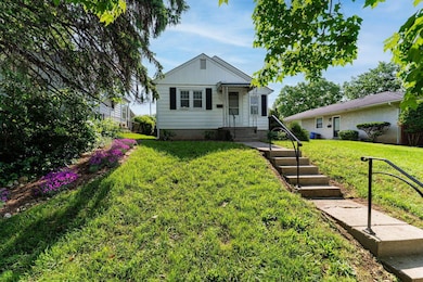 832 Oxley Road