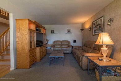 8 Tralee Rd - Family Room 2