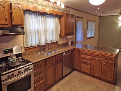 206 Jefferson St, Bicknell, IN 47512 - photo 5