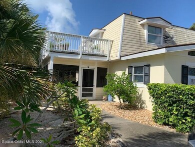 31_Side of House_7512