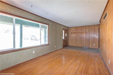 6744 Pflumm Rd, Shawnee, KS 66216 - photo 3