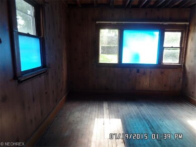 117 Center St, Struthers, OH 44471 - photo 3