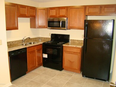 8913 Ivey Rd, Jacksonville, FL 32216 - photo 4