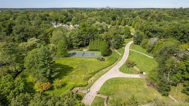 10 Meadow Ln, Harrison, NY 10577 - photo 2