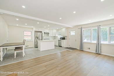 3601 Hylan Blvd, Staten Island, NY 10308 - photo 6