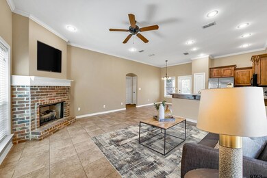 5029 Shiloh Village Dr, Tyler, TX 75703 - photo 5