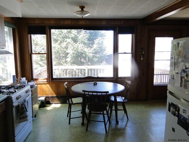 19 Lincoln Ave, Delmar, NY 12054 - photo 6