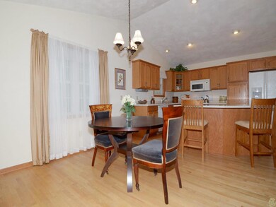 386 Sterling Dr, Oregon, WI 53575 - photo 7