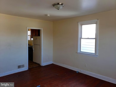 719 Larchmont Ave, Capitol Heights, MD 20743 - photo 6